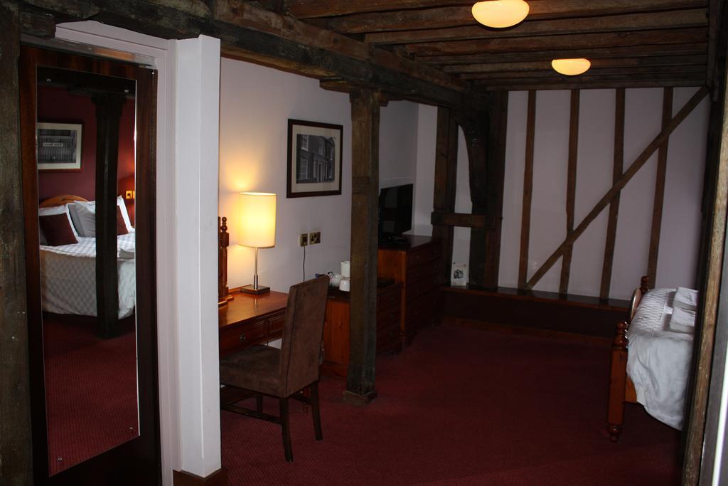 The Riverside Inn Челмсфорд Номер фото