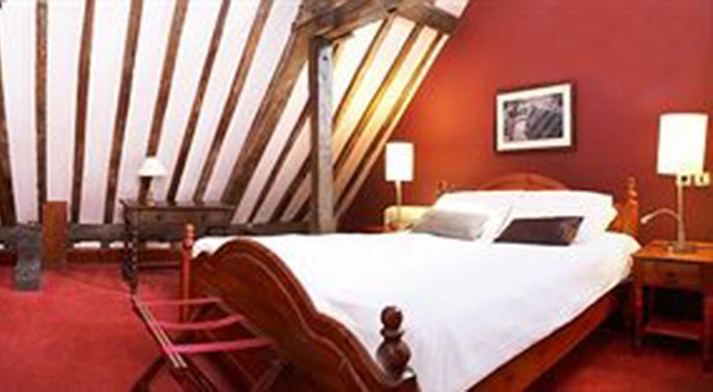 The Riverside Inn Челмсфорд Номер фото