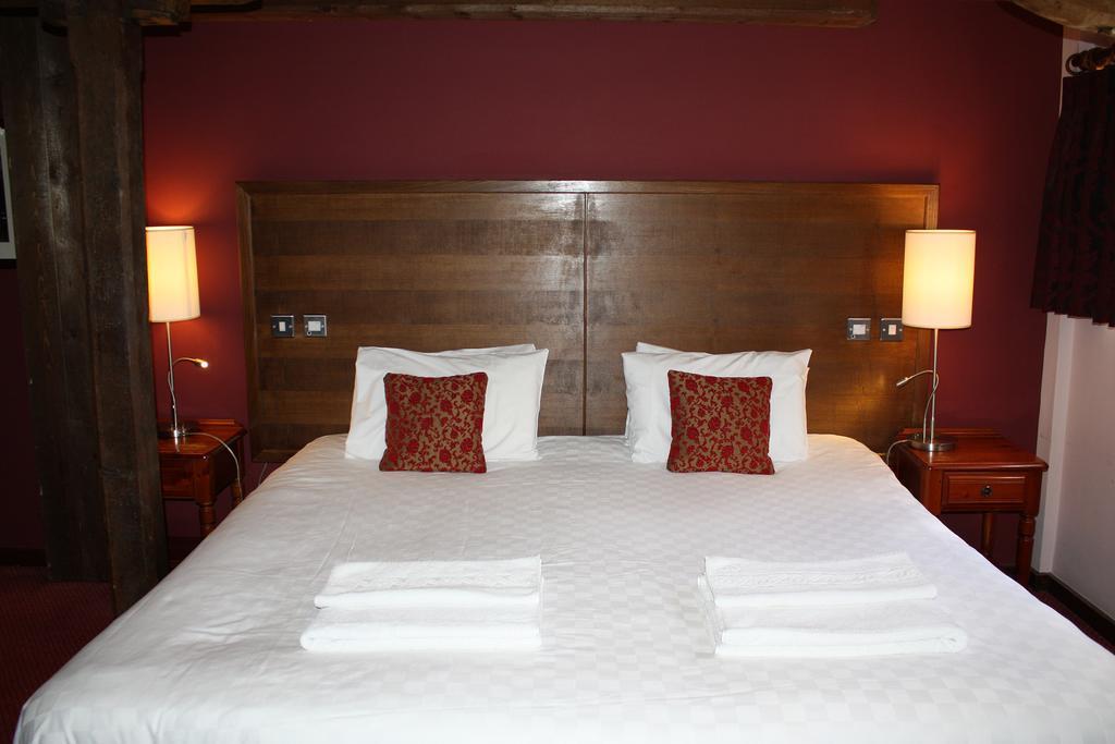The Riverside Inn Челмсфорд Номер фото